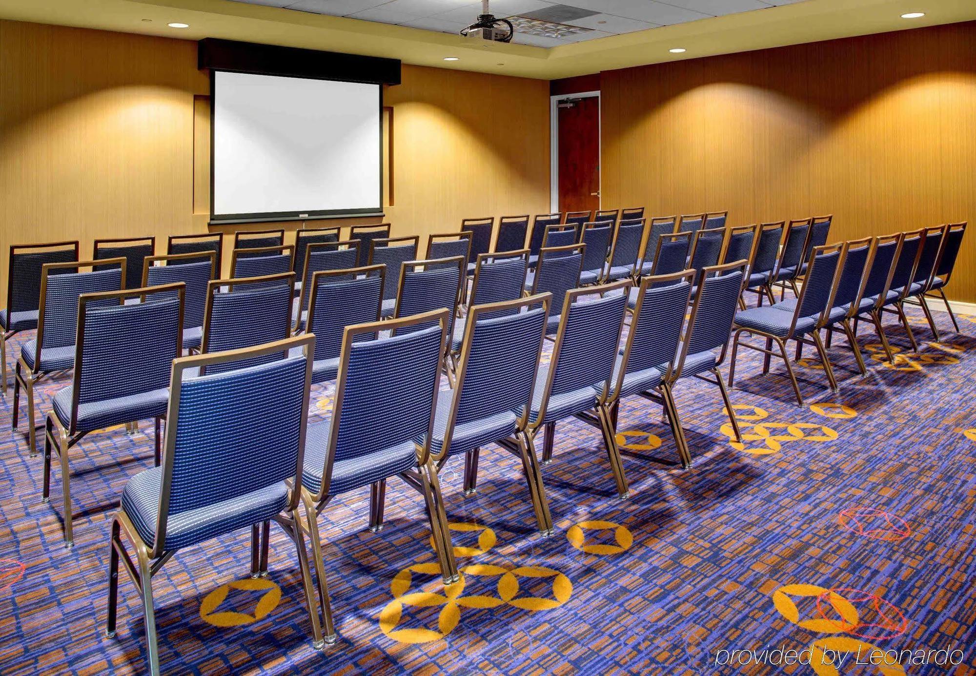 Courtyard By Marriott Atlanta Buckhead Hotel Exterior photo